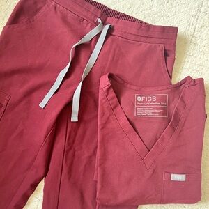 FIGS Scrub Set (Catarina Top, Yola Skinny Pants)
